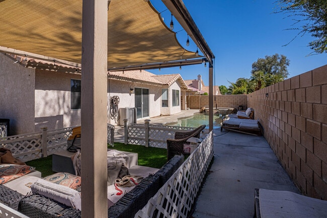 Building Photo - 81329 Avenida Coyote