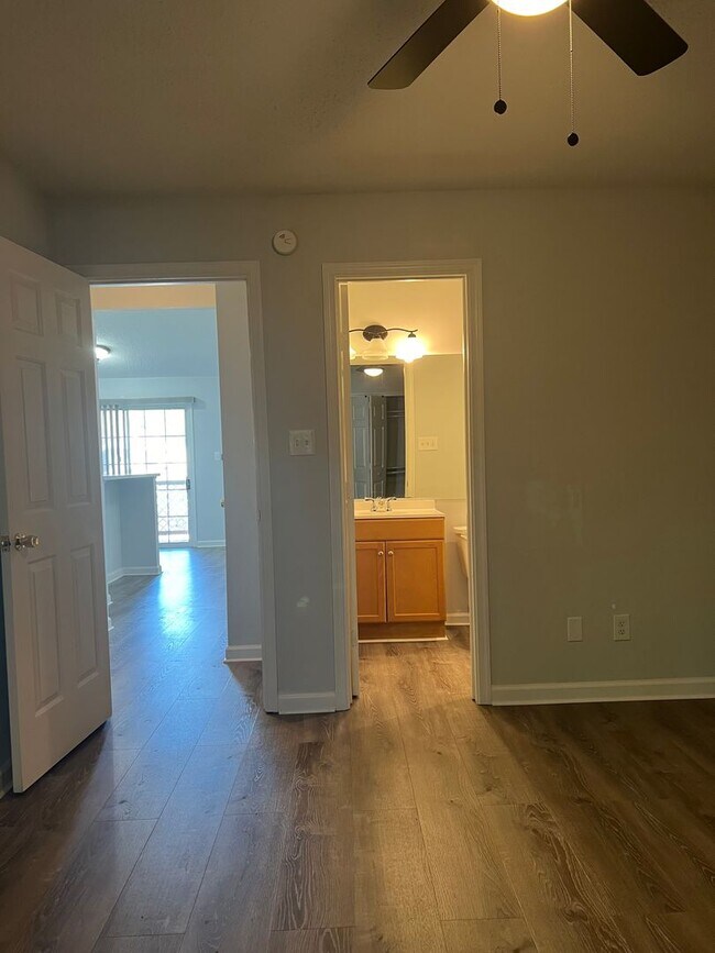 Building Photo - 233 B Lantana Ln