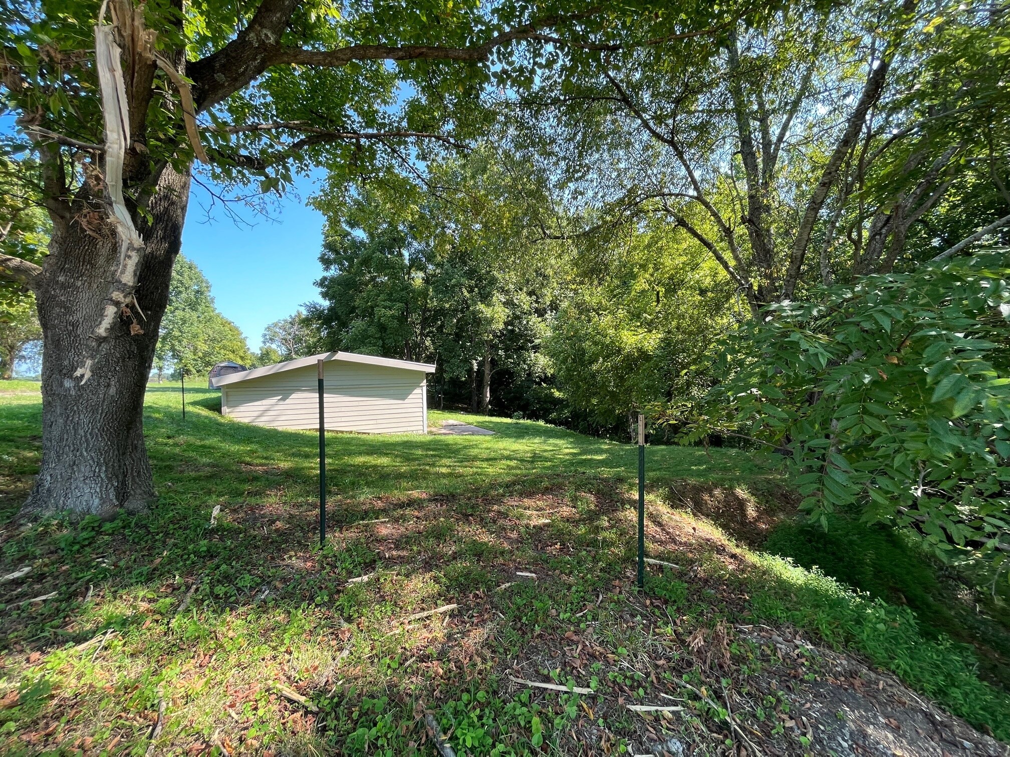 Building Photo - 718 Mount Vernon Rd