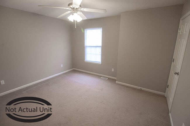 Building Photo - 4015 Snowy Owl Dr