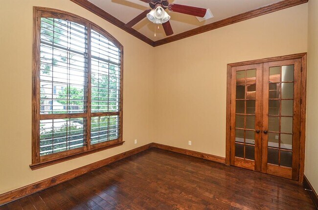 Building Photo - 27411 Robillard Springs Ln