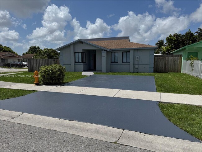 Primary Photo - 12237 SW 193rd St