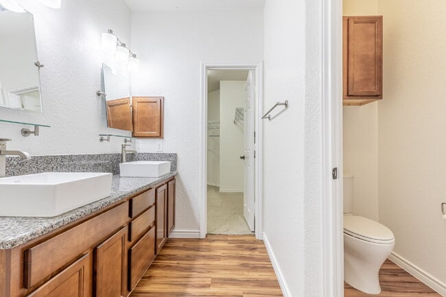 Building Photo - 7651 Mission Ledge