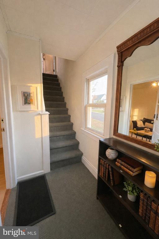 Building Photo - 131 Livingston Ave