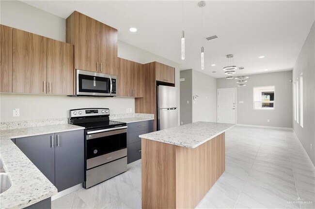 Building Photo - 29 Las Vistas Ln