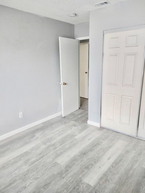 Building Photo - 3500 Rainbow Ln