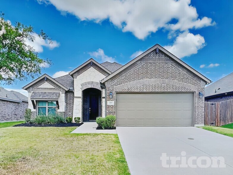 Building Photo - 209 Buckskin Dr