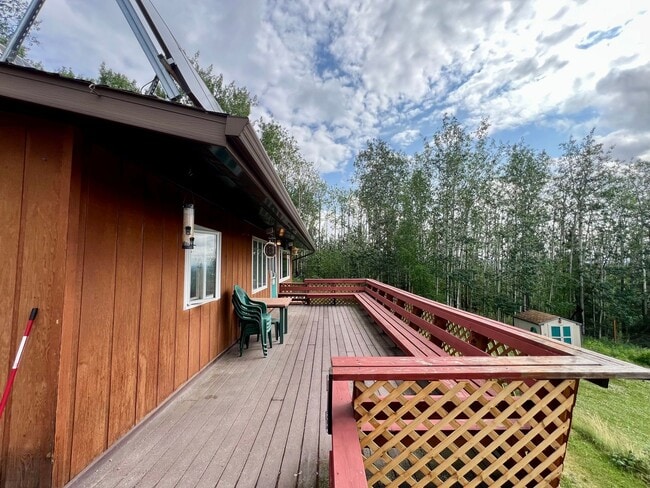 Building Photo - 4-Bedroom Home in Fairbanks | 2-Car Garage, Fenced Yard, RV Parking & Breathtaking Views – Dog Fr...