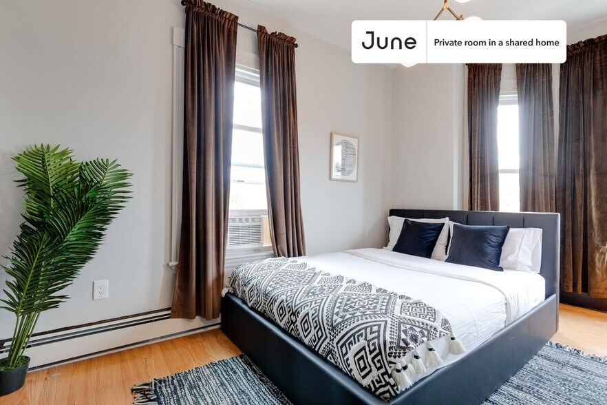 Primary Photo - Room in Shared 4 bed/1.5 bath home