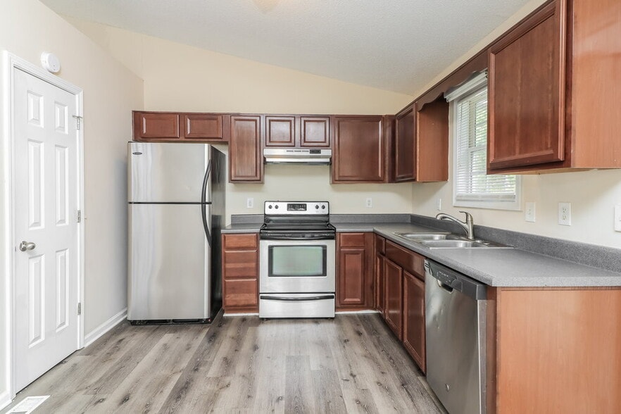 Building Photo - 312 Gun Range Rd