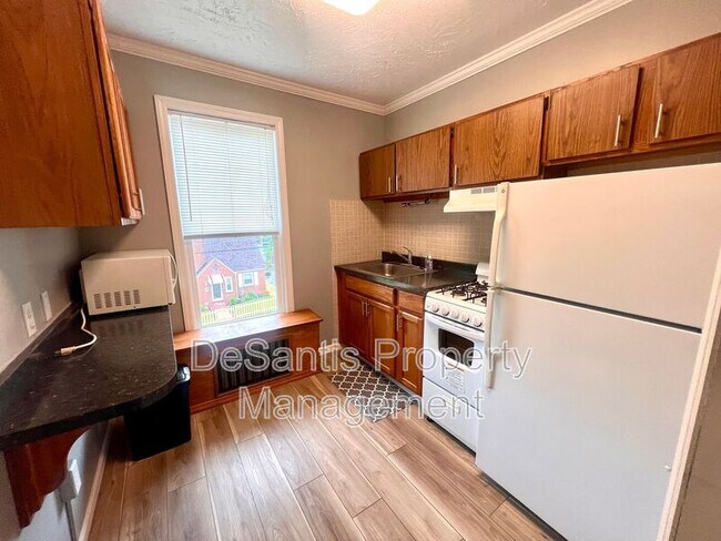 Building Photo - 1632 Steuben St