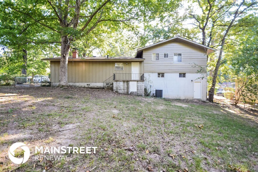 Building Photo - 1128 Lay Dr