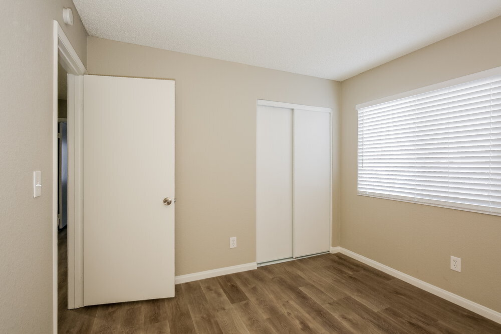 Building Photo - 2446 Millcroft Dr