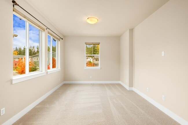 Building Photo - 22418 43rd Dr SE