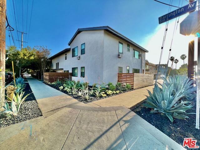 Building Photo - 903 S Barrington Ave
