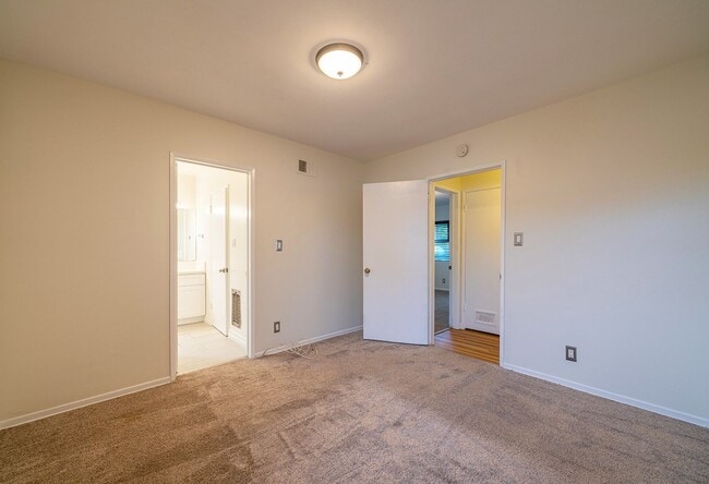 Building Photo - Beautiful Rancho Palos Verdes Home
