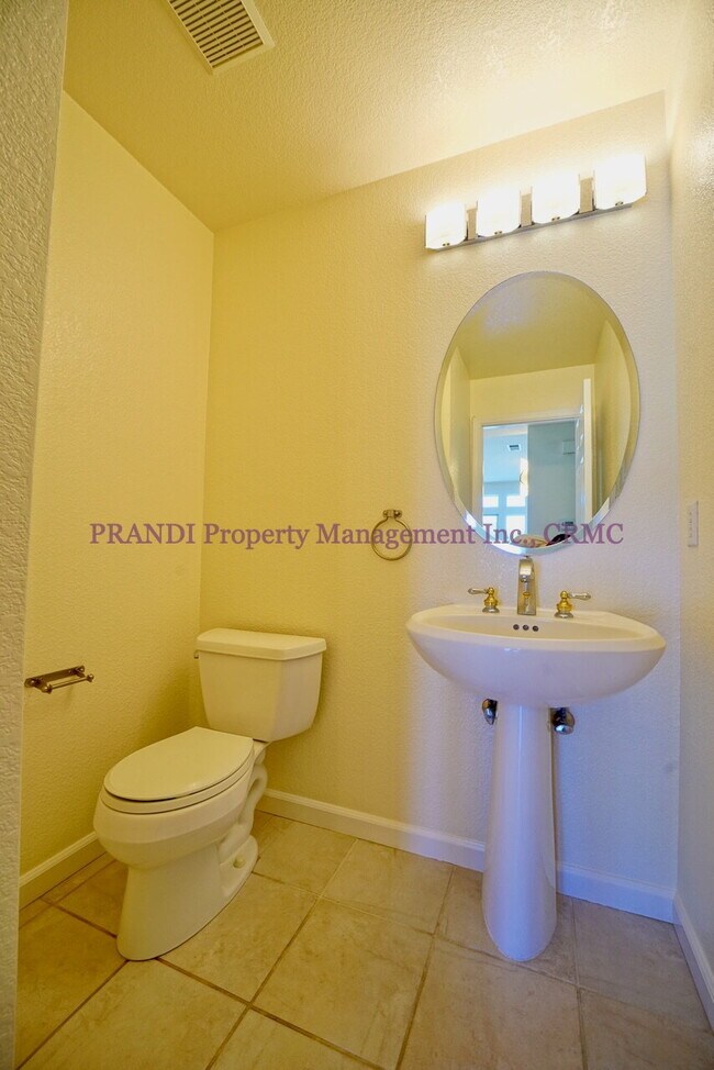 Building Photo - Quality San Rafael Home In Awesome Neighbo...