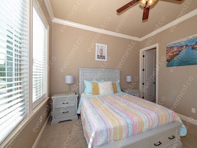 Building Photo - 6587 Westminster