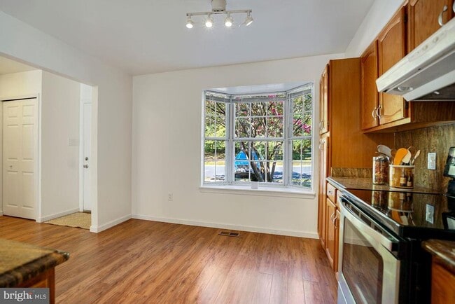 Building Photo - 6356 Shaundale Dr