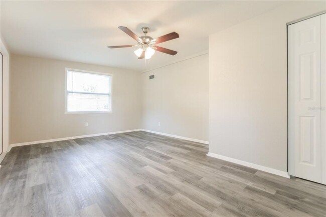 Building Photo - 250 N Shade Ave