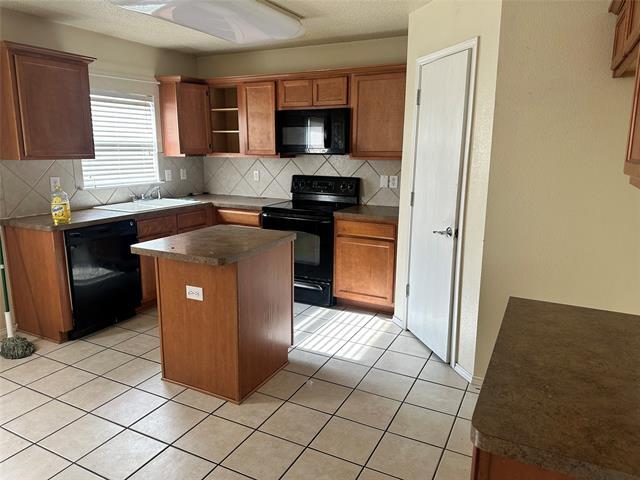 Building Photo - 708 River Run Dr