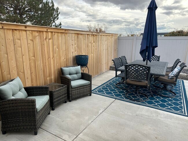 Building Photo - 2441 Roan Ridge Rd