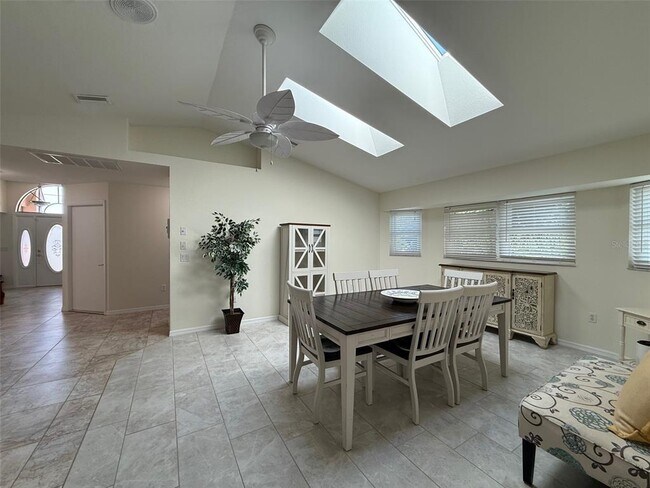 Building Photo - 17315 Sabrina Cir