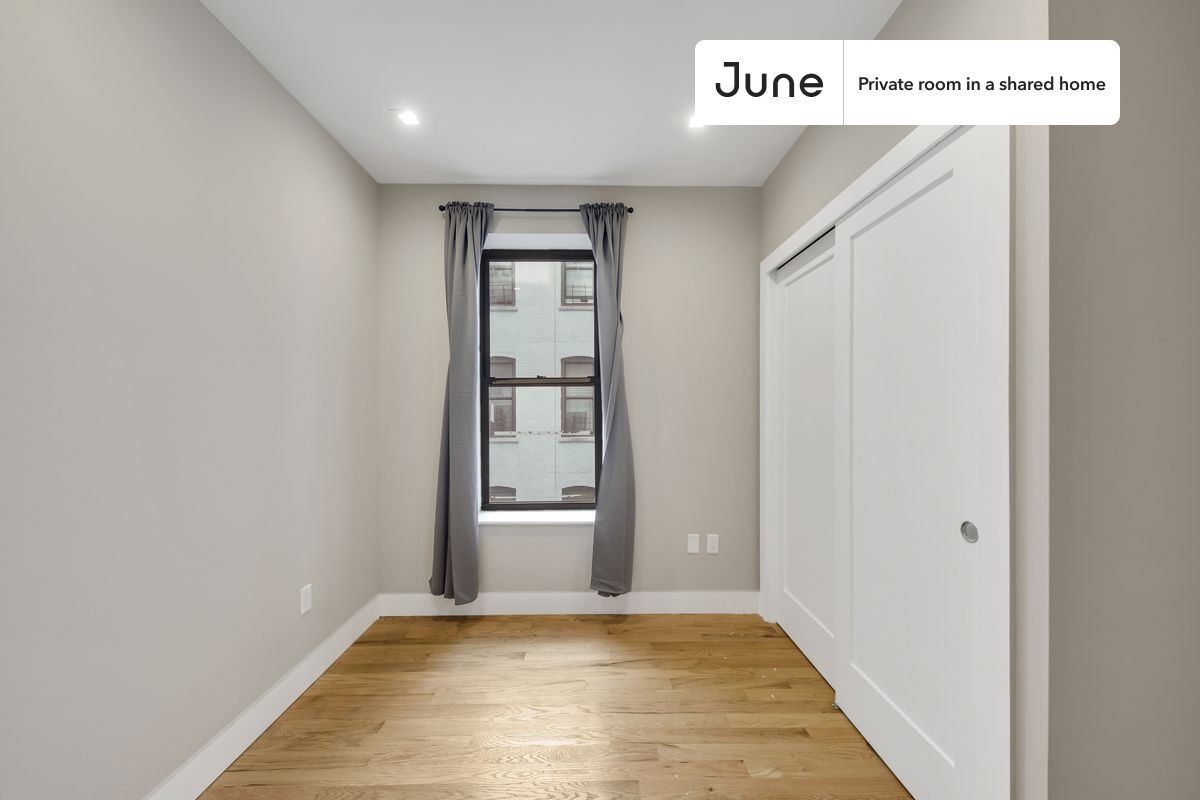 Building Photo - Room in Shared 4 bed/2 bath home