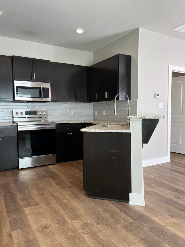 Kitchen - 10661 Brothers Ln