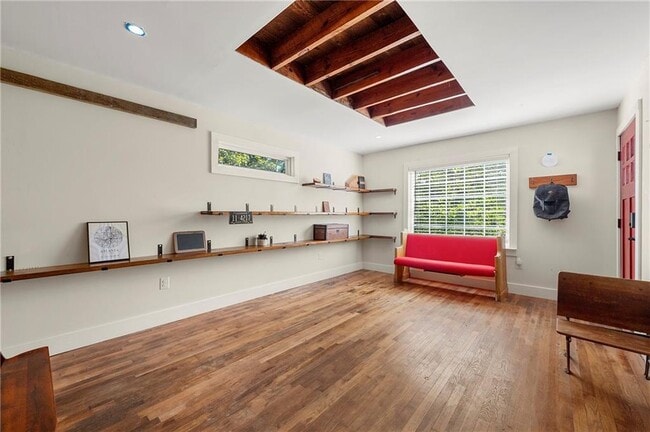 Building Photo - 948 Margaret Pl NW