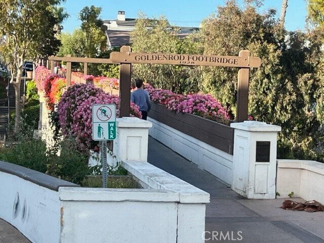 Building Photo - 608 Heliotrope Ave