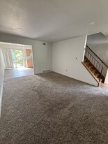 Building Photo - 820 Jackson Ln