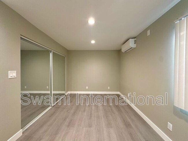 Building Photo - 7102 1/2 S. Figueroa St.