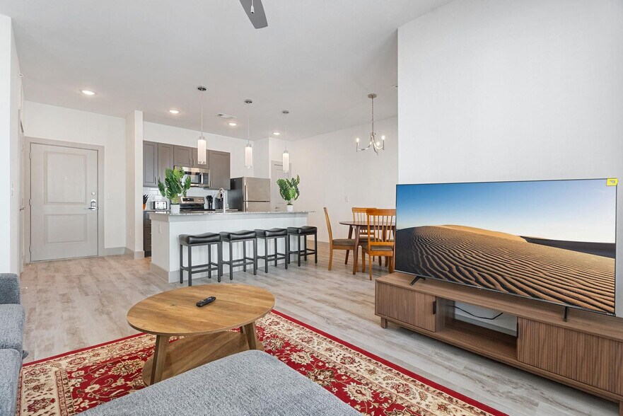 Building Photo - 12100 1/2 Ferrystone Glen Dr