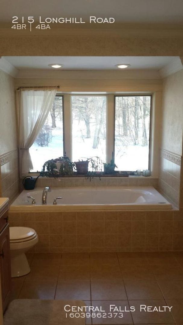 Building Photo - 4 Bedroom Single Family House for  Rent! Available for Immediate Occupancy!