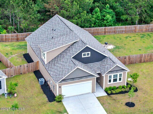 Building Photo - 1338 Cadbury Castle Dr SE