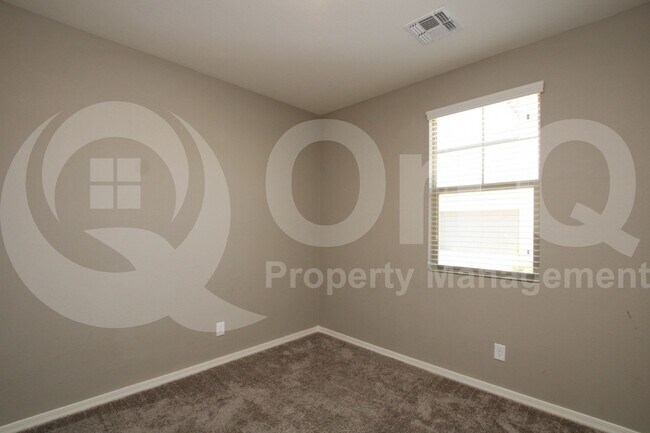 Building Photo - 17120 N 9th Pl