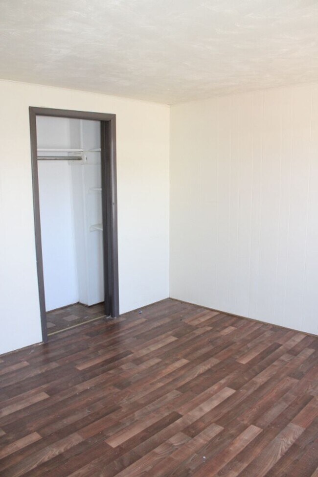 Building Photo - Duplex
