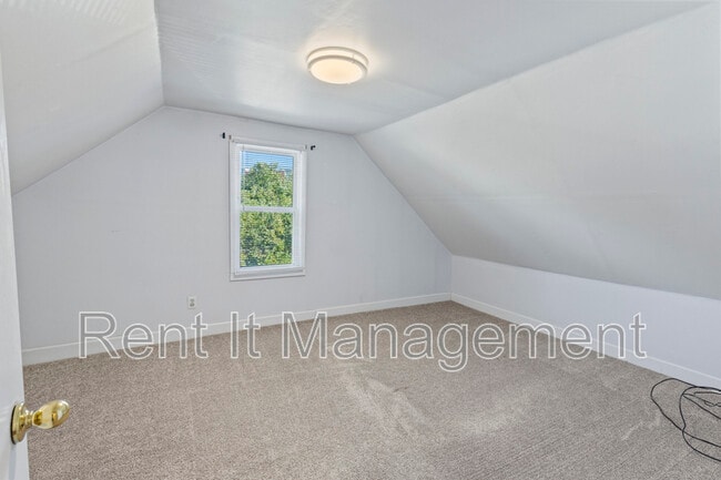 Building Photo - 4535 Marcy St