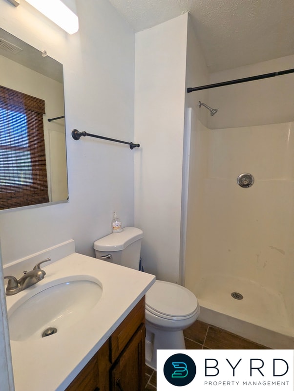 Building Photo - 824 Marbleridge Rd