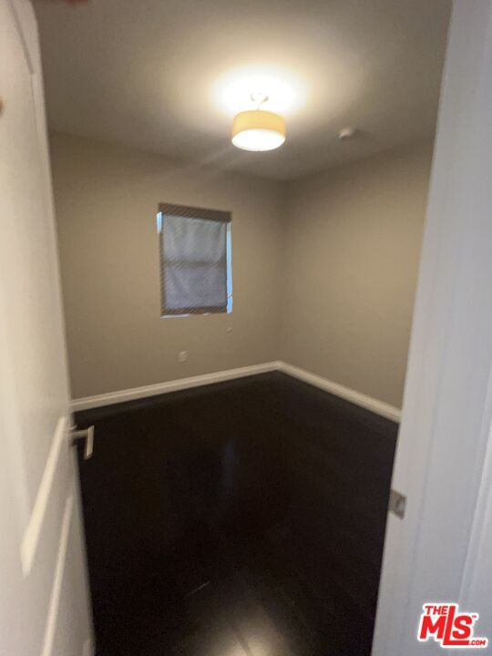 Building Photo - 7865 Bleriot Ave