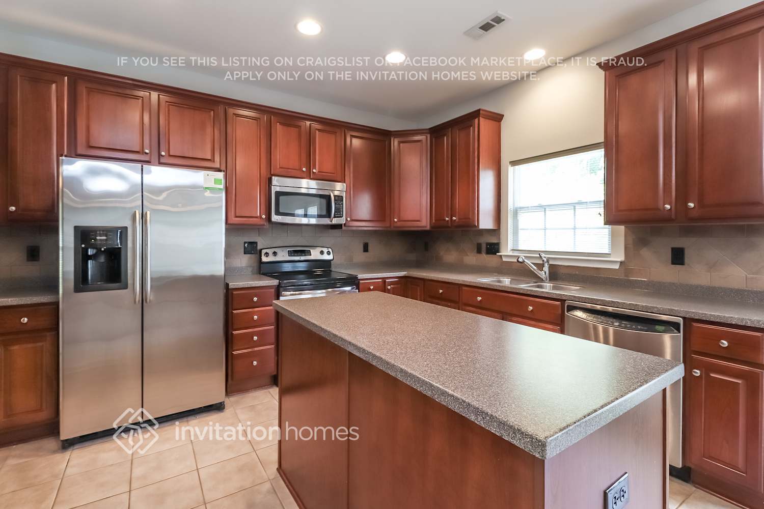 Building Photo - 13207 Rebecca Run Dr