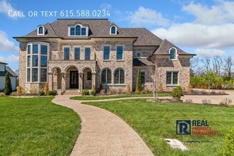 Building Photo - 9220 Lehigh Dr