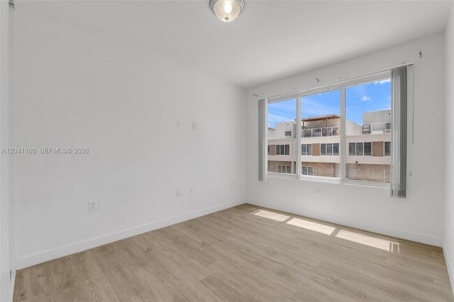 Building Photo - 25871 SW 139th Ct