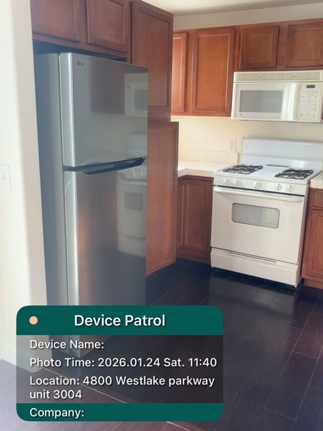 Building Photo - $500 Off First Month | 1 Bed 1.5 Bath Condo w/ Garage | Natomas