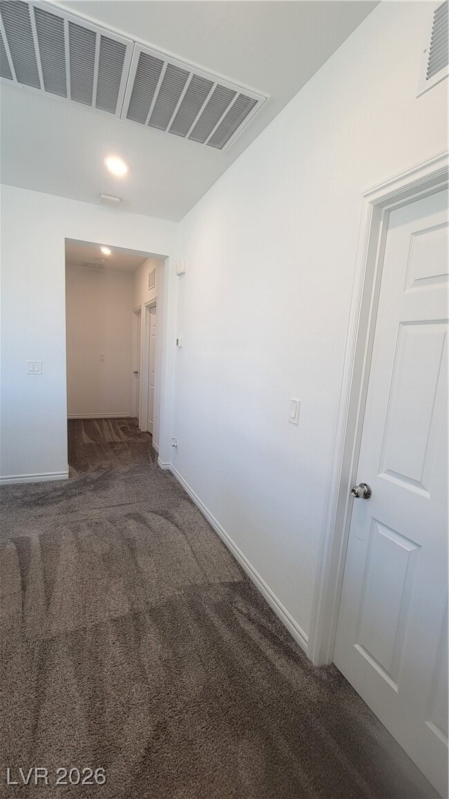 Building Photo - 1121 Cliff Castle Ave