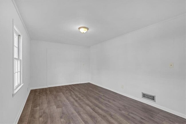 Building Photo - 2080 Bluffton Way
