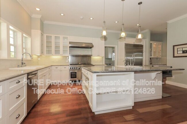 Building Photo - 36475 Avenida La Cresta