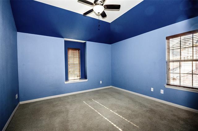 Building Photo - 821 Meadowlark Dr