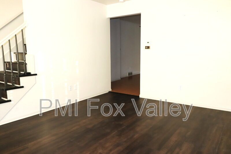 Building Photo - 800 N Hawthorne Dr